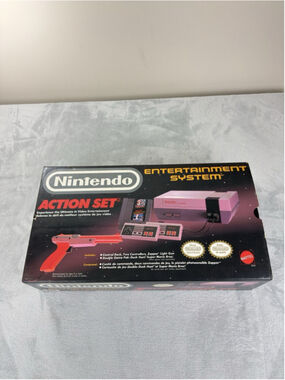 Nintendo NES Action Set With Original Box Manuals Zapper Super Marios Excellent